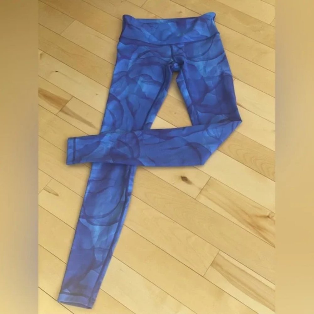 Lululemon NWOT Gorgeous Blue Workout Pants-Sz 4